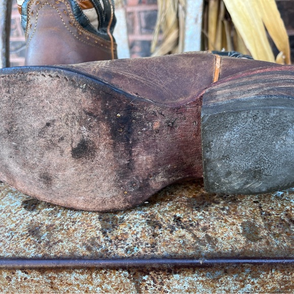 Ariat Gentry Narrow Square Toe Western Boot. Women Size 8.5. - Picture 8 of 9